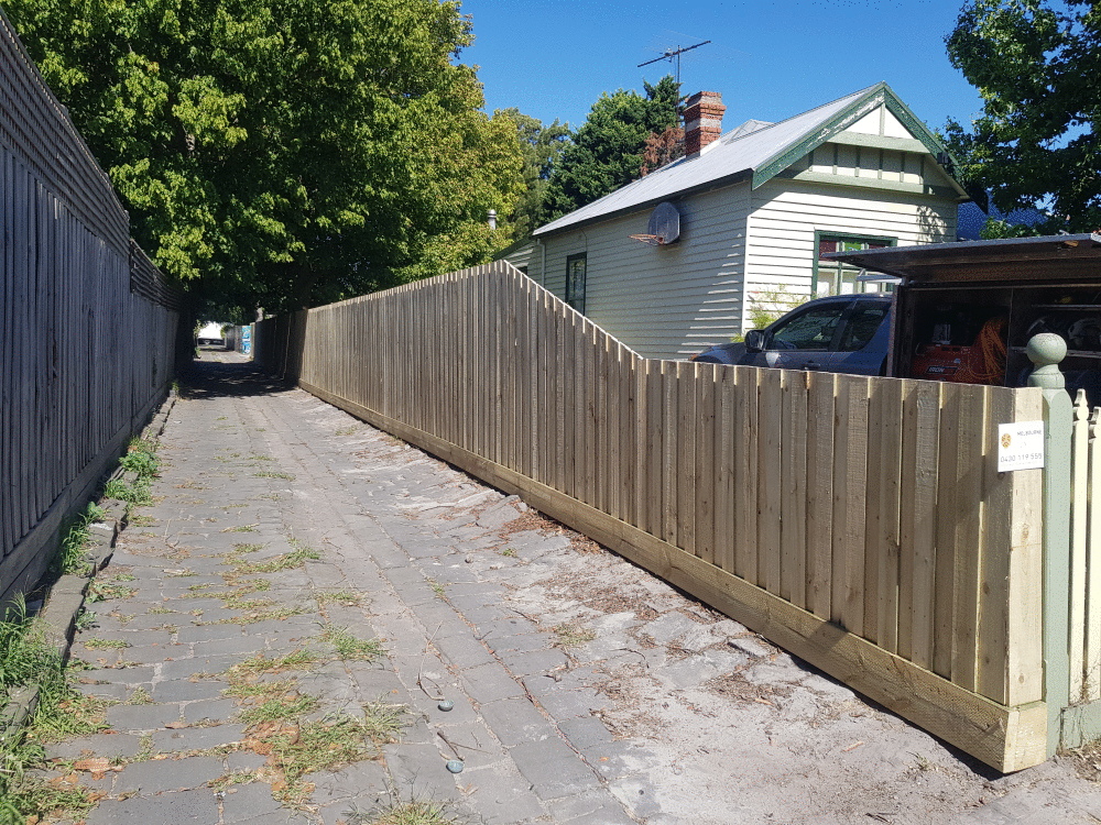 Paling Fencing Melbourne Fencing & Decking